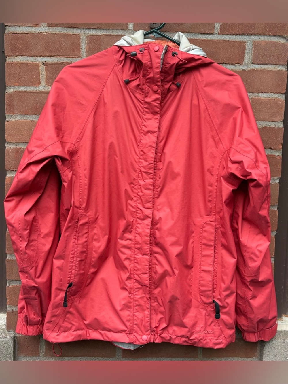L.L. Bean Gore-Tex Rain Jacket Women's Sz M Hooded Pink Full Zip